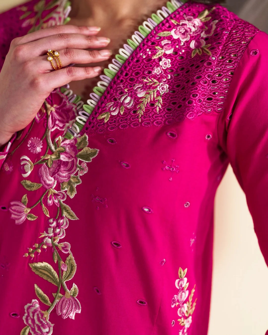 NEESHAY WHISPERS OF SUMMER LUXURY UNSTITCHED'26| CECILY